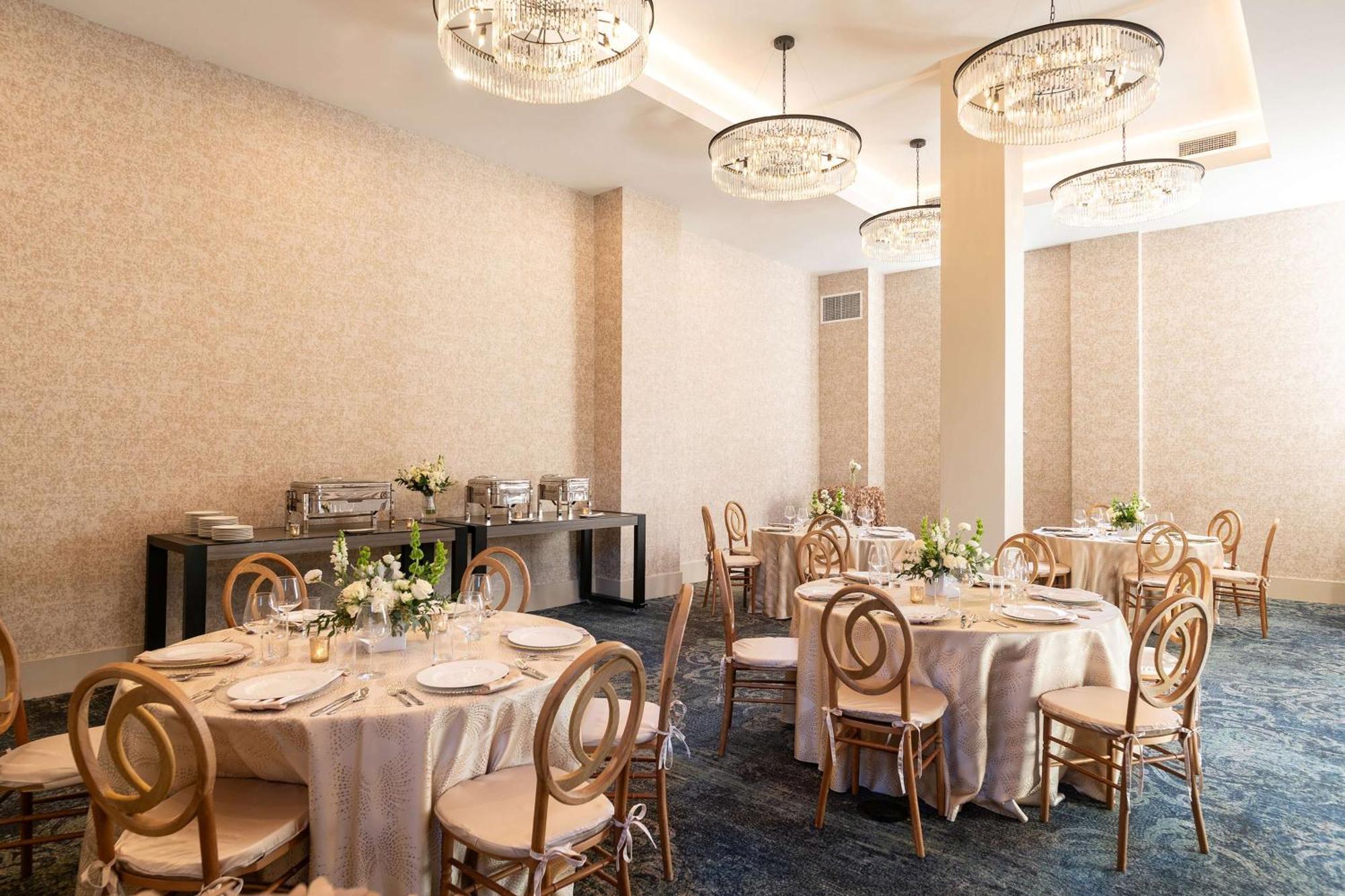 Hotel Petersburg, Tapestry Collection By Hilton Dış mekan fotoğraf