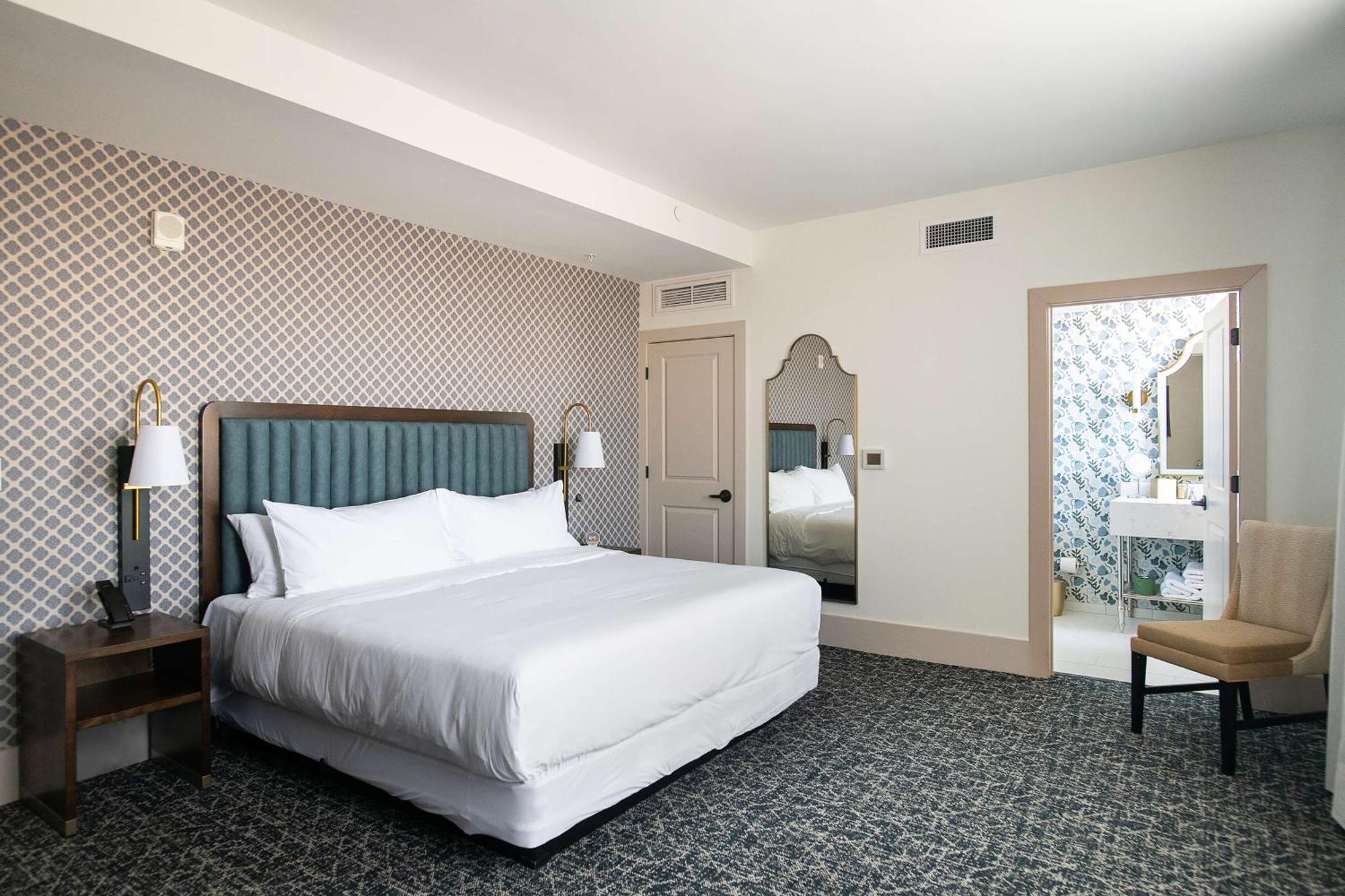 Hotel Petersburg, Tapestry Collection By Hilton Dış mekan fotoğraf